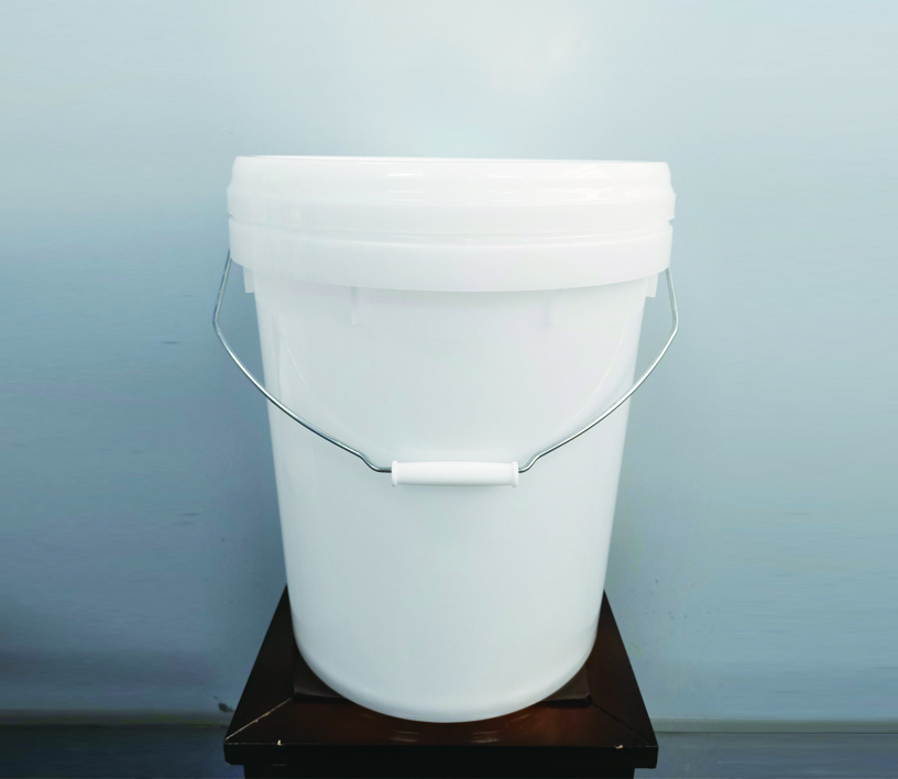 20L中式塑胶桶(铁提手）